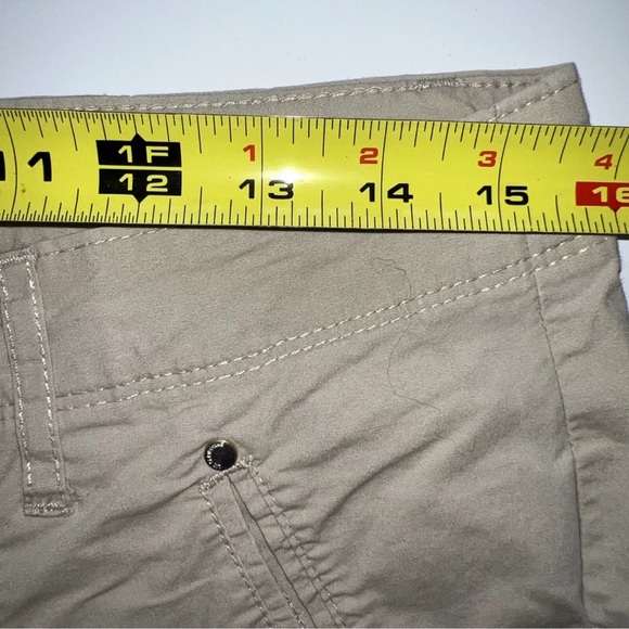 Liz Claiborne Tan Khaki Carpenter Chinos Sz 8 Ankle Pants 26” Inseam 32” Waist - Picture 6 of 6